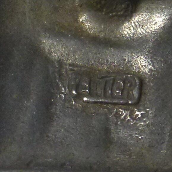 Vintage Pewter "Mystery Readers" Brooch - Picture 4 of 4